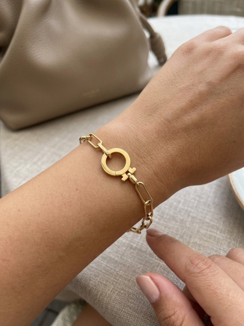Bracelet Goldtone Paper Clip by Olivia Jewelry - 7"